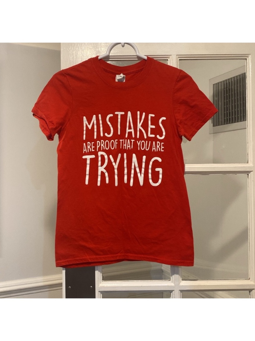 Gildan size XS T-shirt good condition unisex
